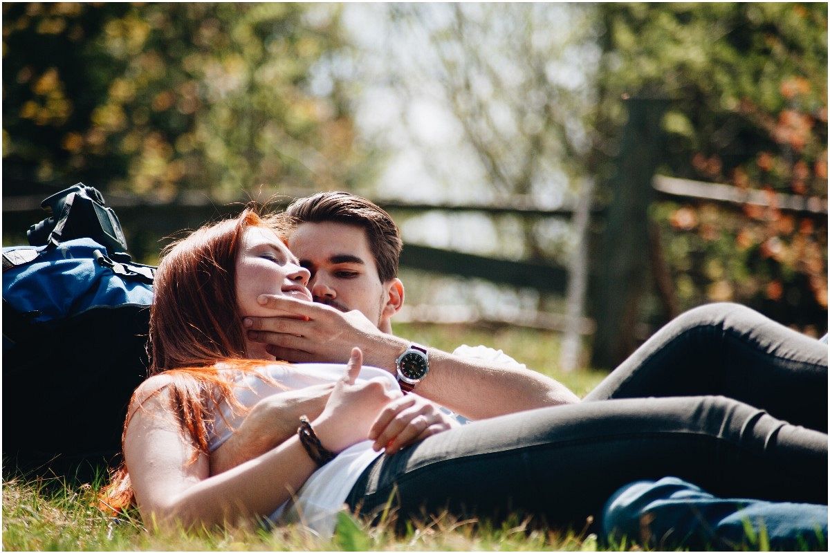 付き合う夢は何を暗示している?