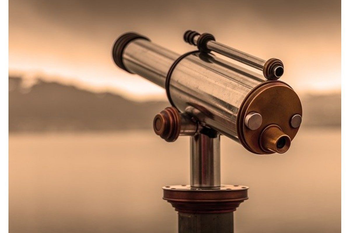 望遠鏡の夢は何を暗示している?