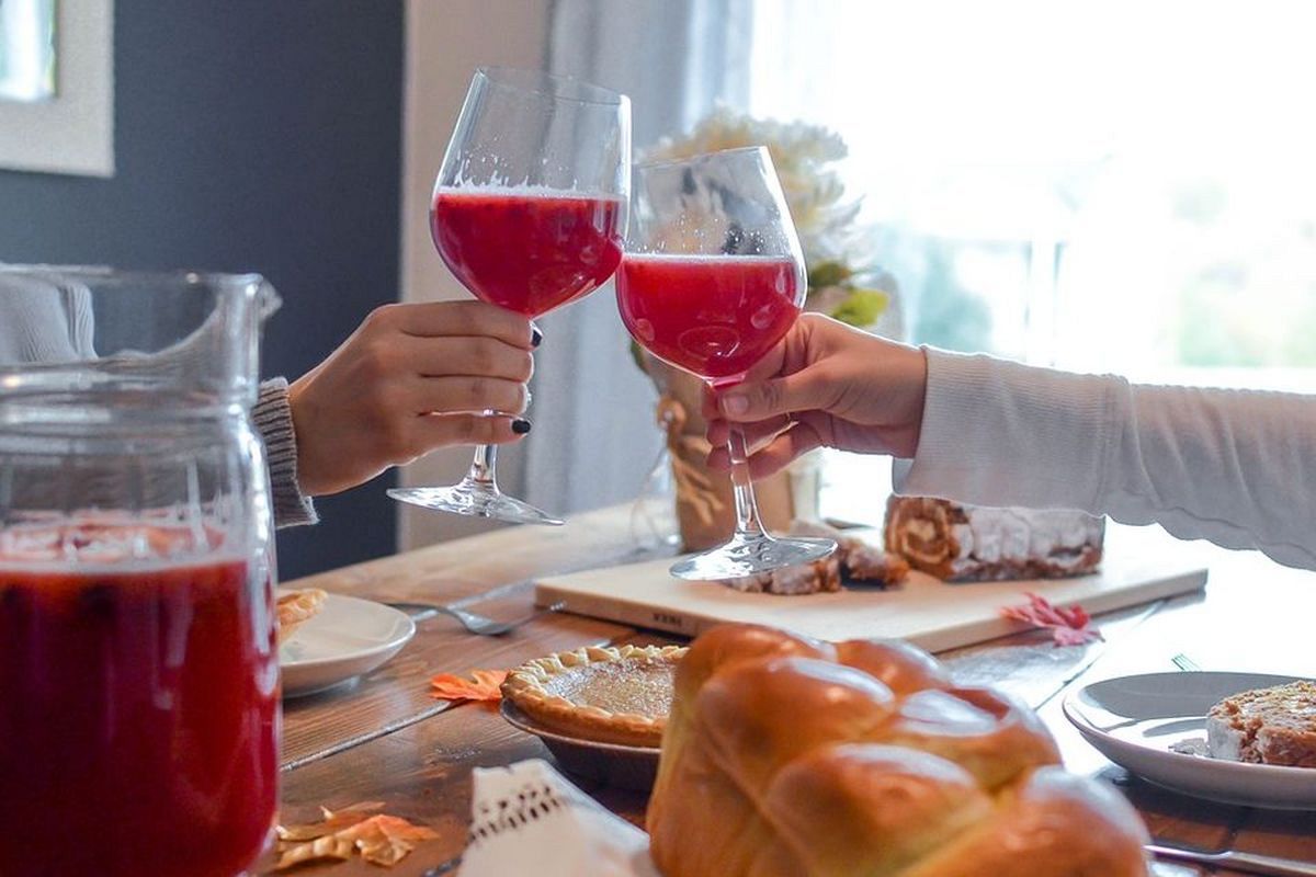 食事の夢は何を暗示している?