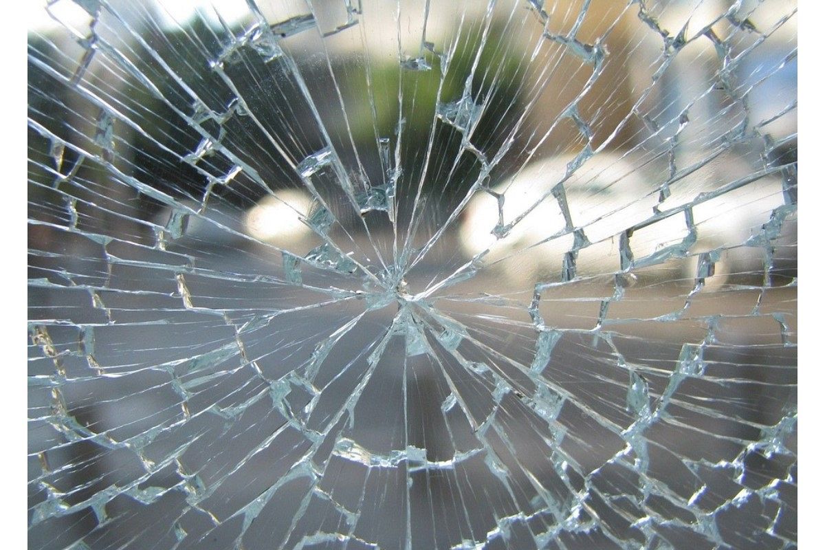 割れる夢は何を暗示している?