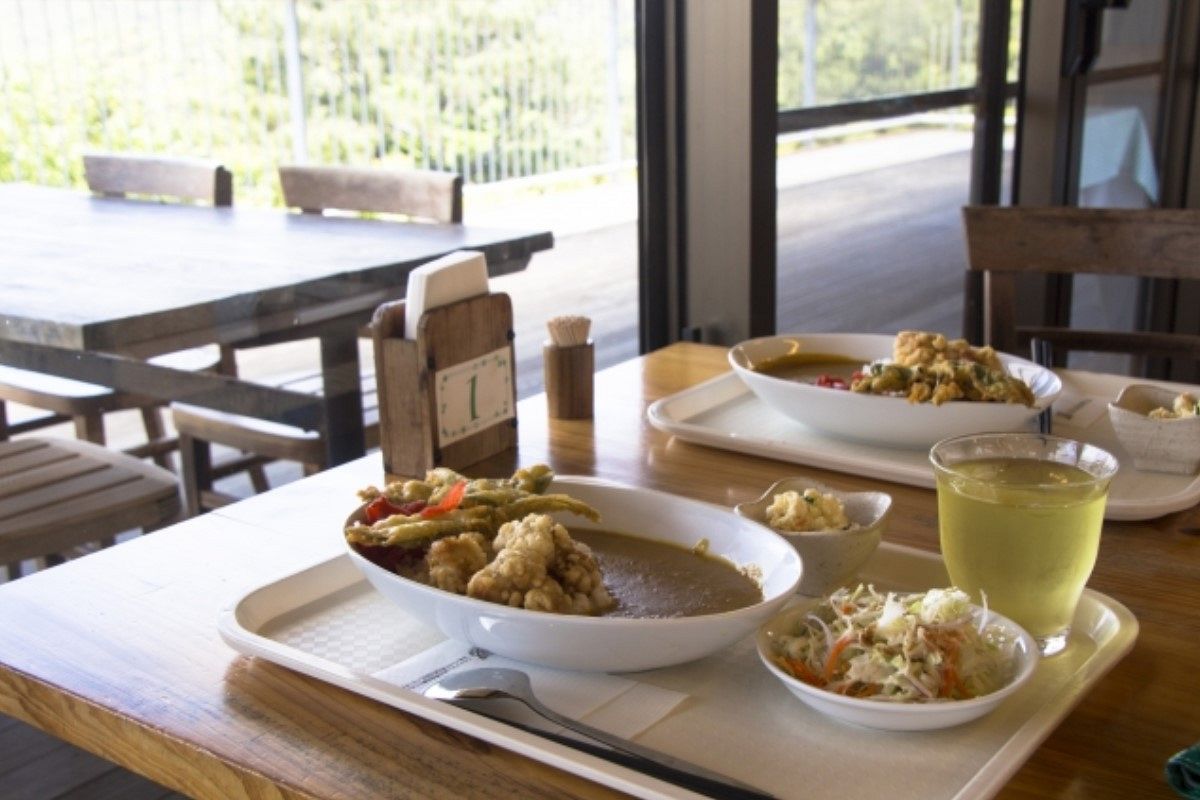 食堂の夢は何を暗示している?