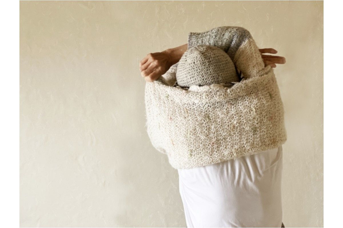 脱ぐ夢は何を暗示している?