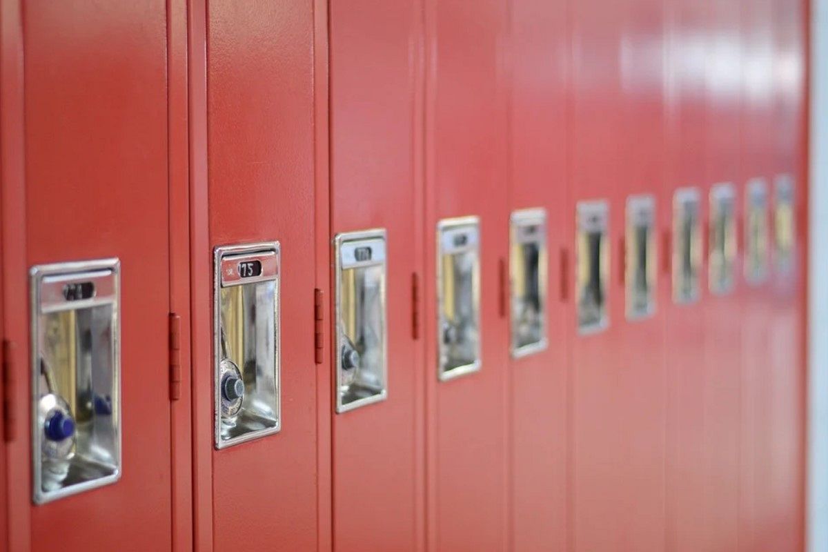 ロッカーの夢は何を暗示している?
