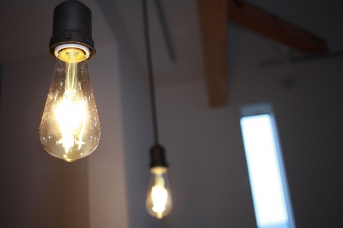 電灯の夢は何を暗示している?