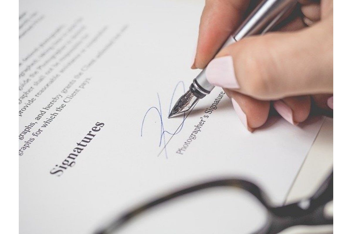 サインの夢は何を暗示している?