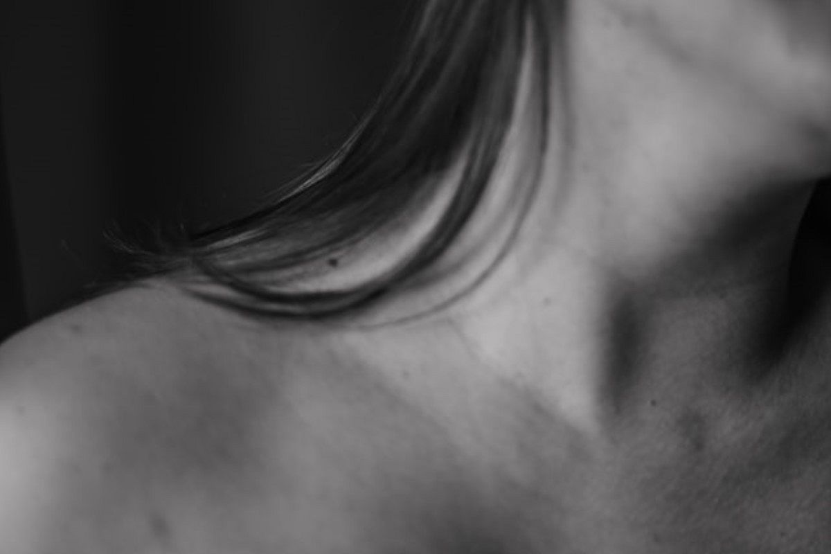 首を絞められる夢は何を暗示している?