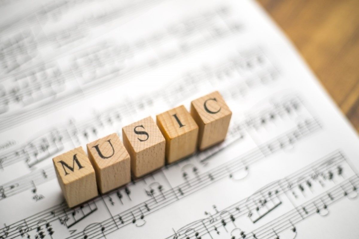 曲の夢は何を暗示している?