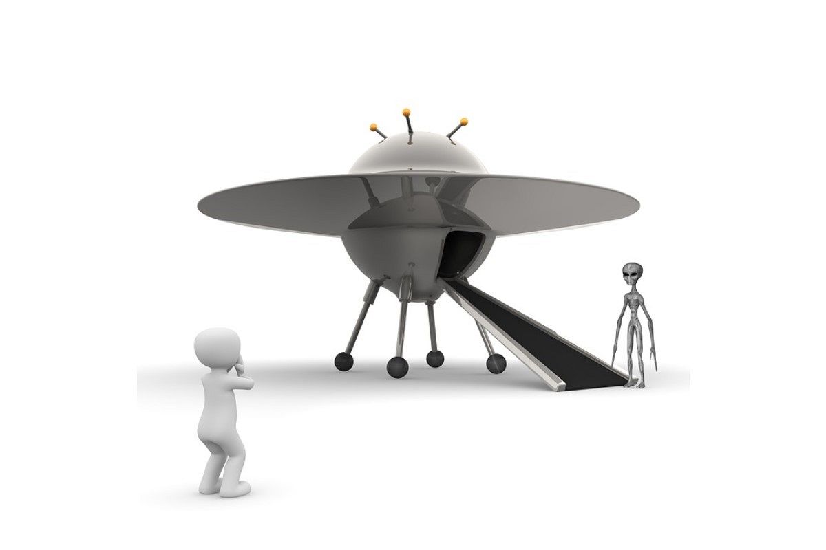 UFOの夢は何を暗示している?