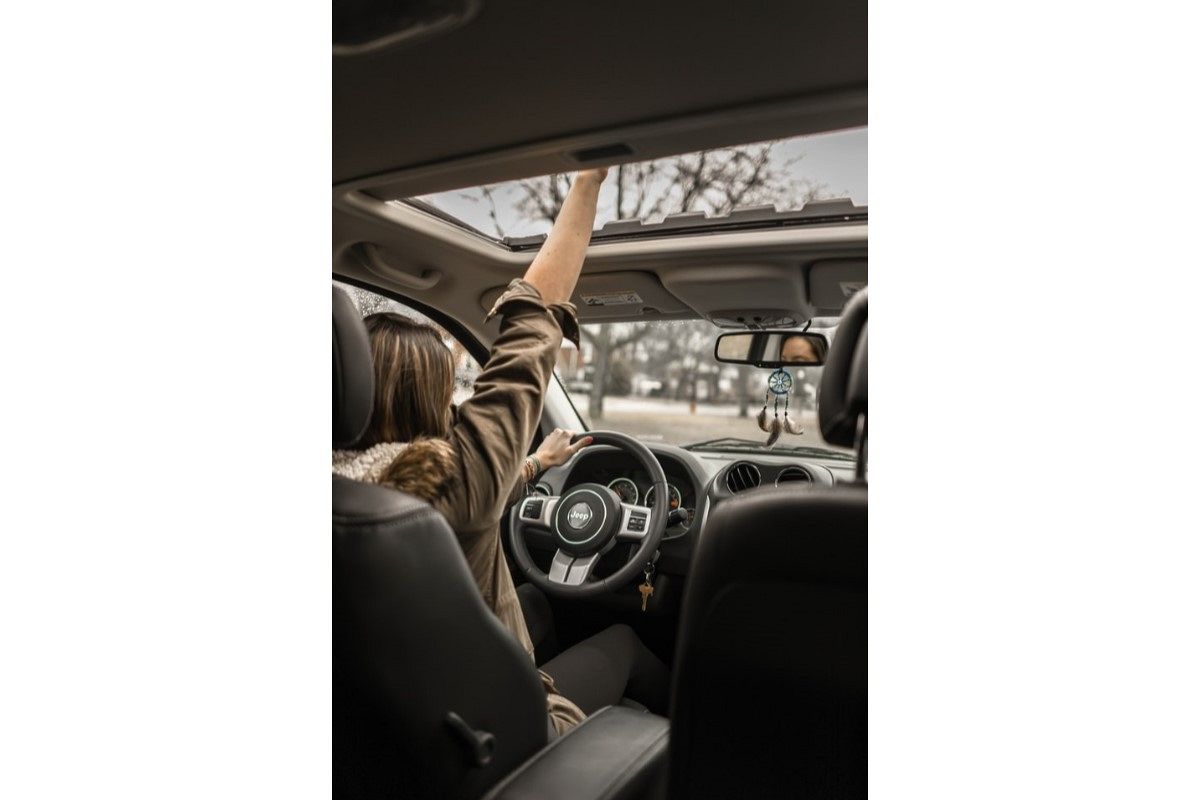 運転してもらう夢は何を暗示している?