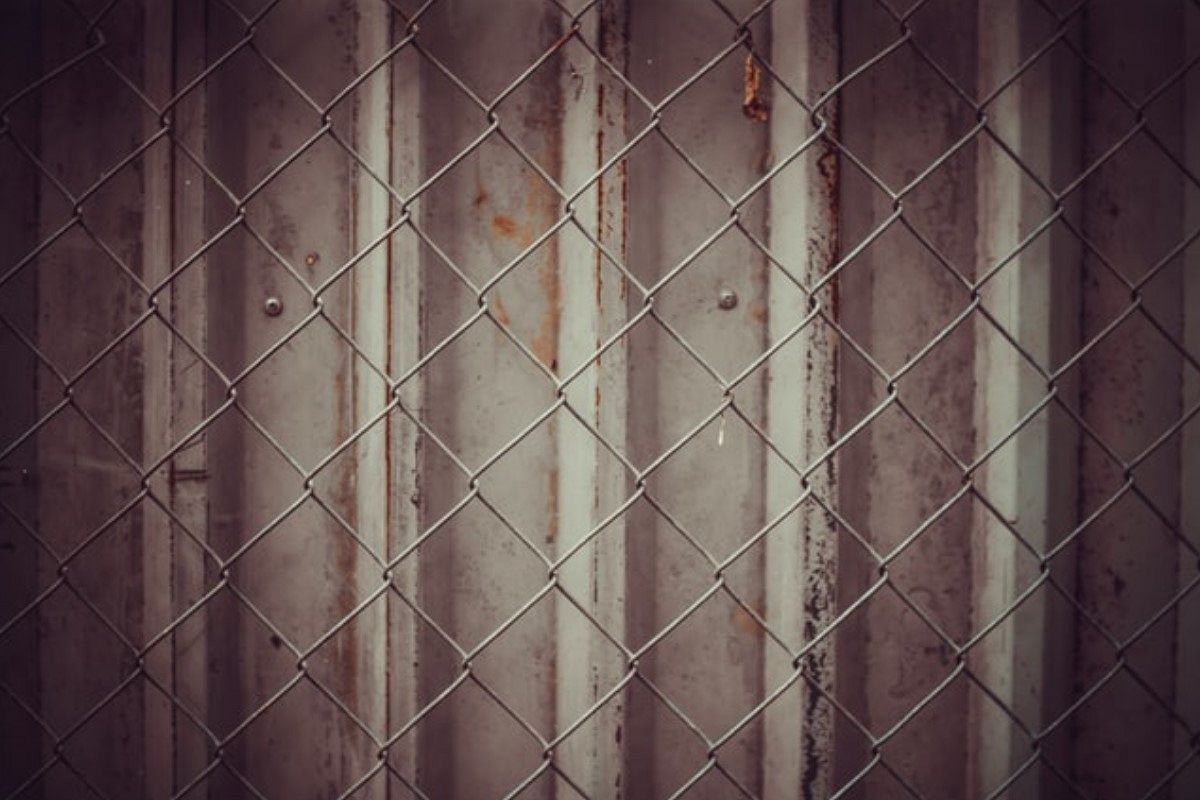 留置所の夢は何を暗示している?