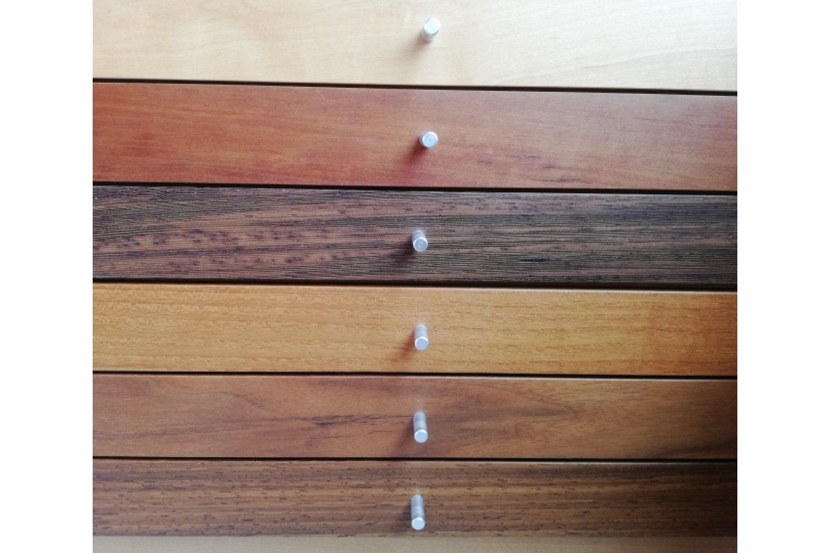 タンスの夢は何を暗示している?