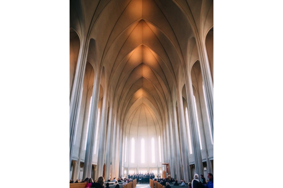 讃美歌の夢は何を暗示している? | 夢占い分析