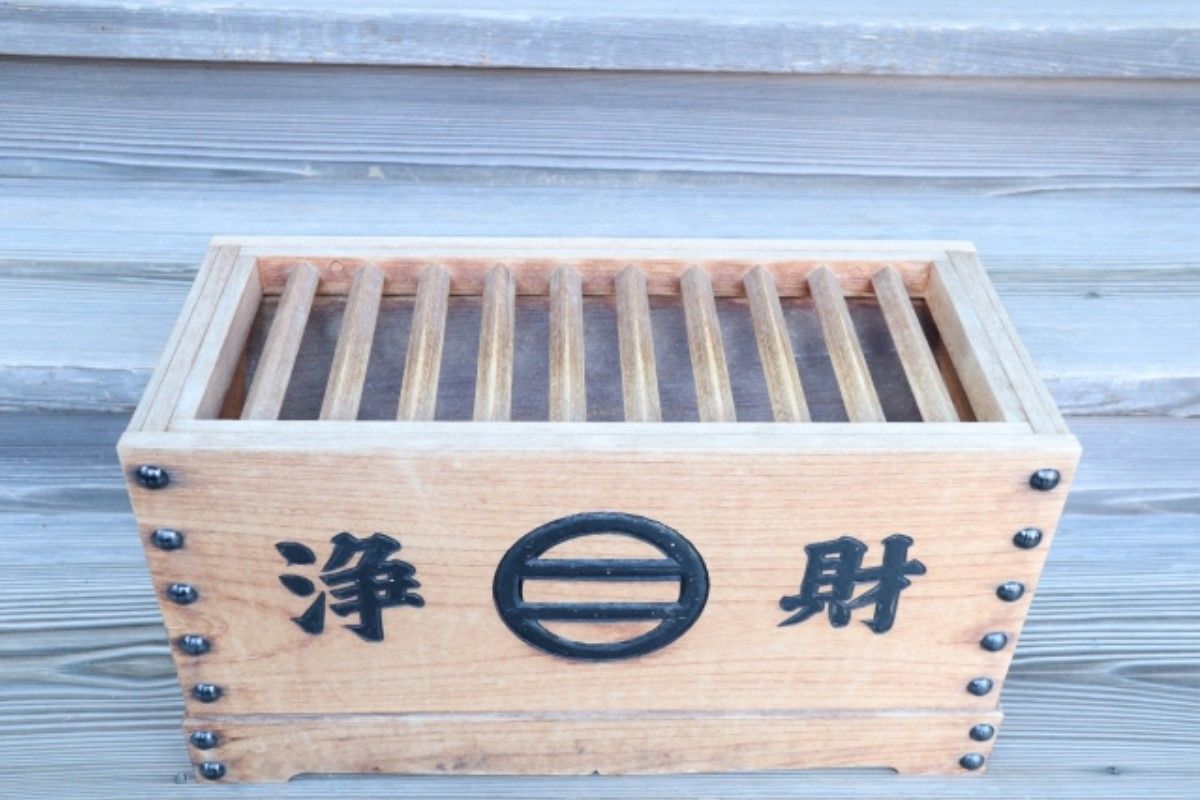 賽銭箱の夢は何を意味している? | シンボルの意味