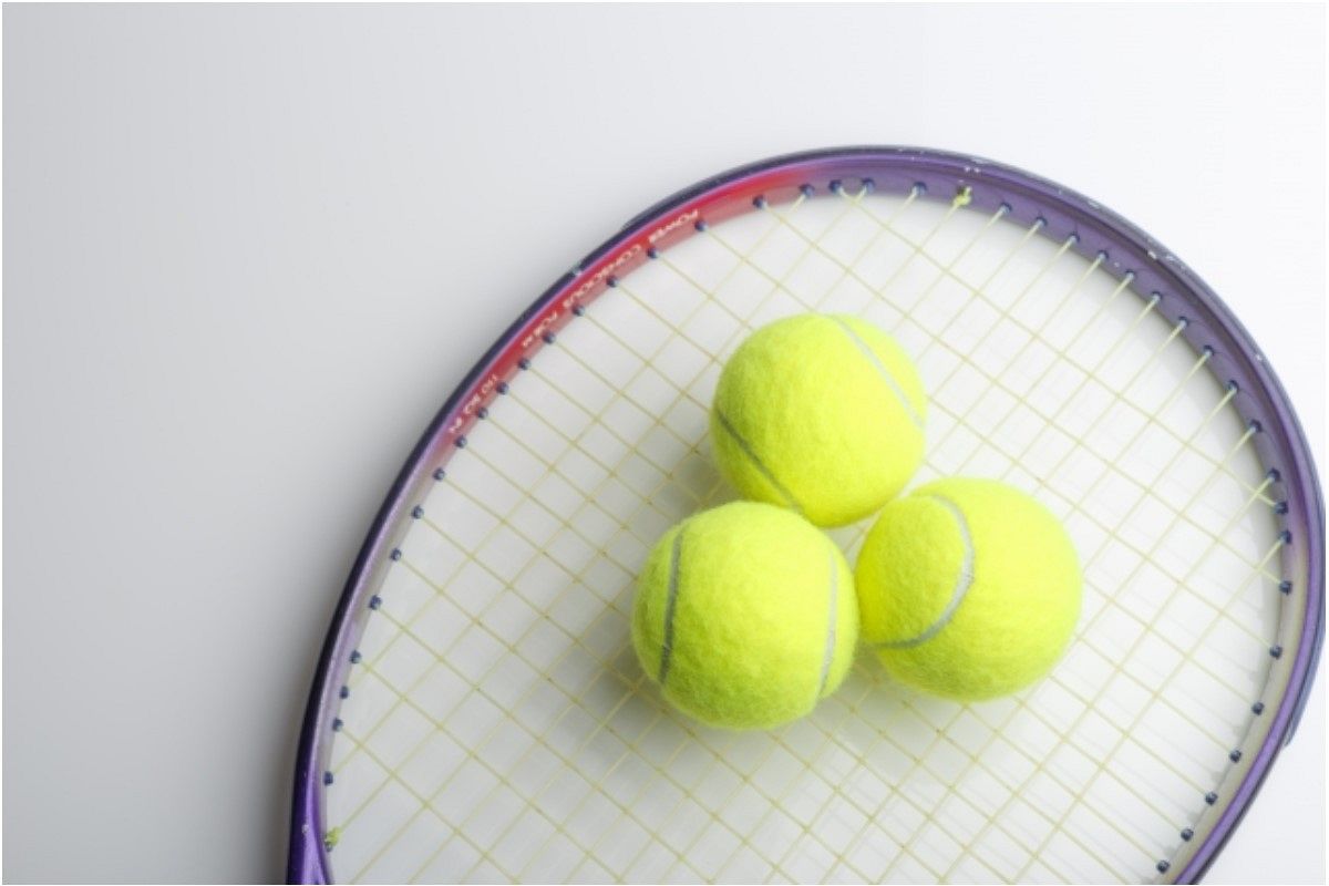 ラケットの夢は何を暗示している? | 夢占術完全解説