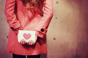 占いコラム│牡羊座さん専用!抑えきれない思い…恋が動き出すきっかけは?