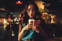 片思い占い│《アピールなんてムリ!》でも、もし恋心を匂わせたら、あの人はどう思う?