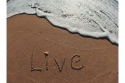 片思い占い│《片想いから進みたい!》いっそ好意を伝えたら……あの人はどう感じる?