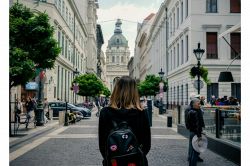 出会い占い│この先必ず出会う運命! あなたの人生をガラリと変えるキーパーソンとは?