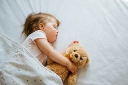 占いコラム│2025年もすぐそこ!縁起がいい初夢をみる方法&悪い夢を見たときの対処方法