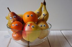 恋愛占い│私の気のせい? あの人の視線の本当の意味