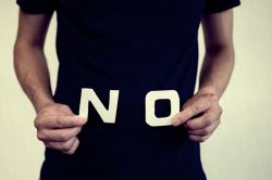 恋愛占い│嫌われたくないなら必占【これはNG!】あの人が距離を置きたくなる行動