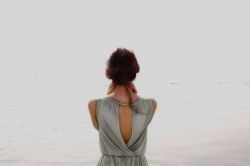不倫占い│《禁断愛を本格霊視!》出会いが早ければ、あの人と結婚する運命だった?