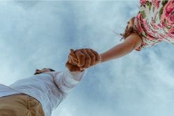 結婚占い(婚活占い)│【独身者専用】ズバリ! あなたはもう運命の結婚相手と出会っている?