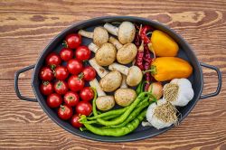 夢占い・夢診断│食べ物の夢は何を意味している? | シンボルの意味