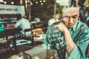 占いコラム│牡牛座特別鑑定!派遣で人生が不安…未来のある職業はいつかできる?