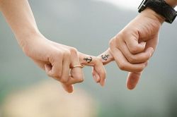 恋愛占い│『特別だと信じたい……』あの人は今の2人の関係をどのように感じている?
