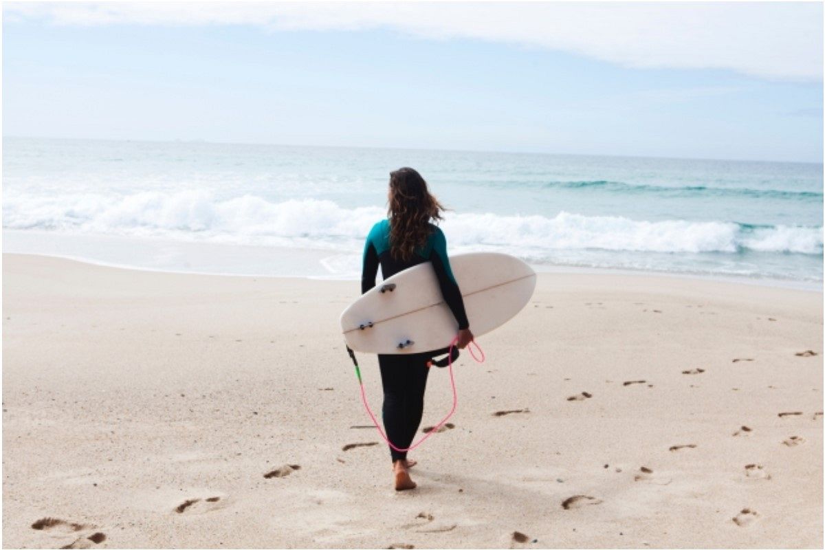 サーフィンの夢は何を暗示している？