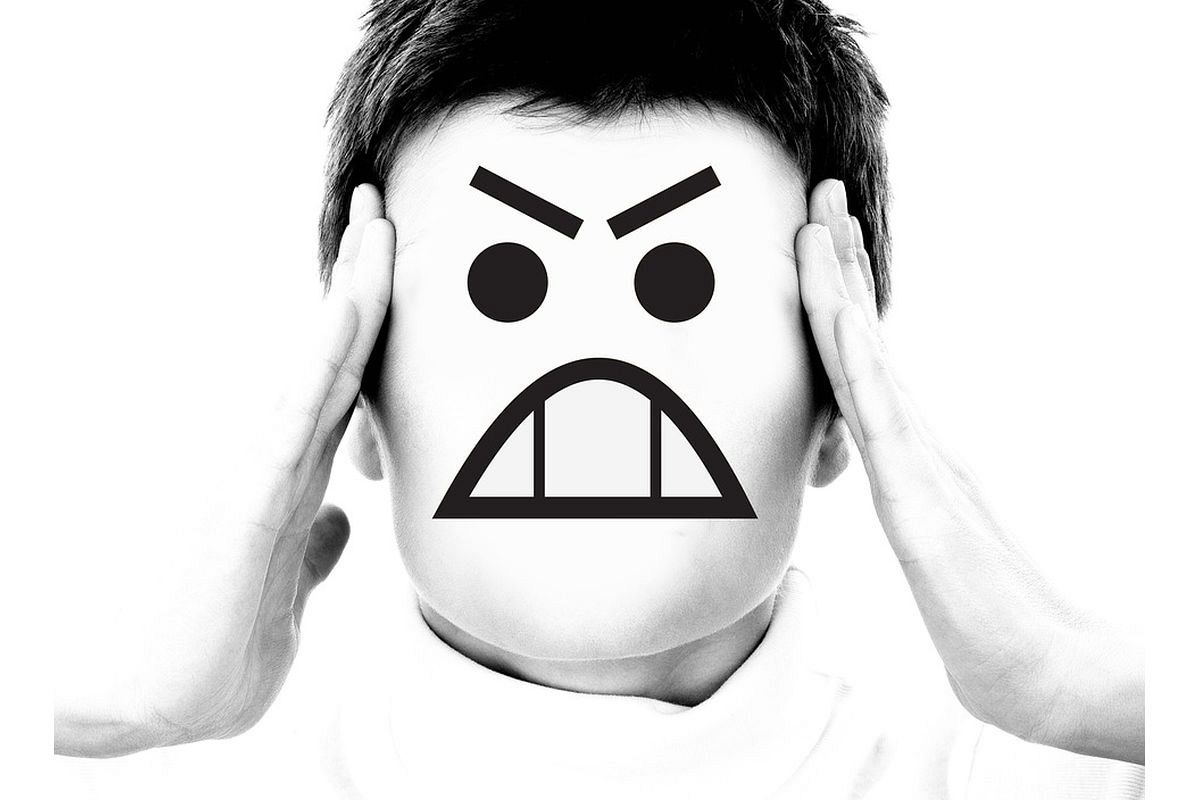 キレる夢は何を暗示している？