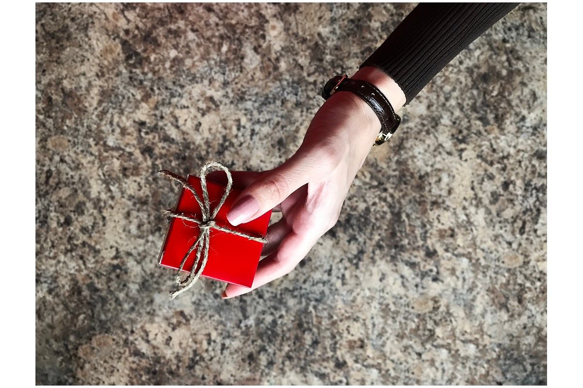 受け取る夢は何を暗示している？