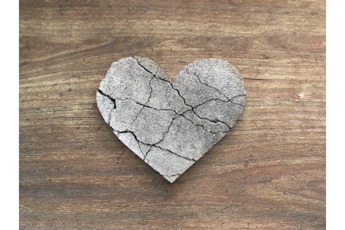 夢占い 夢診断 砕ける夢は何を暗示している さちこい