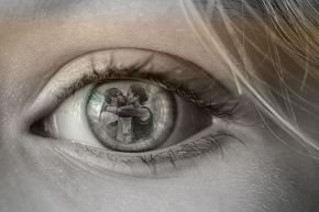 誕生日占い│あなたの恋愛状況に黄色信号!?　この恋のライバルはいる？　いない？