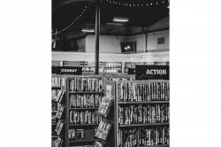 夢占い・夢診断│レンタルビデオの夢は何を暗示している？ | 夢診断ガイド