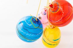 夢占い・夢診断│ヨーヨーつりの夢は何を暗示している？