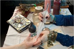 夢占い・夢診断│占い師の夢は何を暗示している？