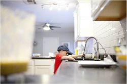 夢占い・夢診断│皿を洗う夢は何を暗示している？