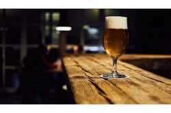 夢占い・夢診断│一気飲みの夢は何を暗示している？