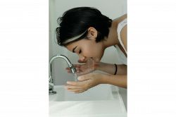 夢占い・夢診断│顔を洗う夢は何を意味している？ | 夢占術完全解説