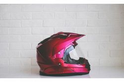 夢占い・夢診断│ヘルメットの夢は何を暗示している？