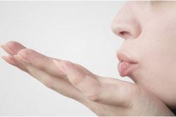 夢占い・夢診断│唇の夢は何を暗示している？