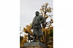 夢占い・夢診断│銅像の夢は何を暗示している？ | 夢診断ガイド