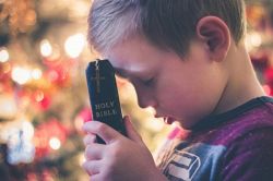 夢占い・夢診断│祈る夢は何を暗示している？