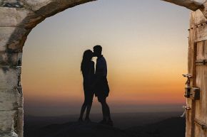 占いコラム│【祝卒！婚活】性質《火》のあなたの運命の結婚相手≪全7≫の手掛かり