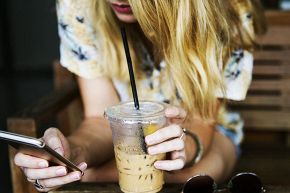 占いコラム│蟹座用“復活愛”術　「あの人好きな人は誰？」～愛が復活する可能性