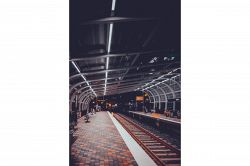 夢占い・夢診断│プラットホームの夢は何を暗示している？