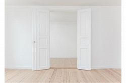 夢占い・夢診断│ドア(扉)の夢は何を暗示している？