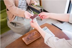 夢占い・夢診断│メンバーズカードの夢は何を暗示している？